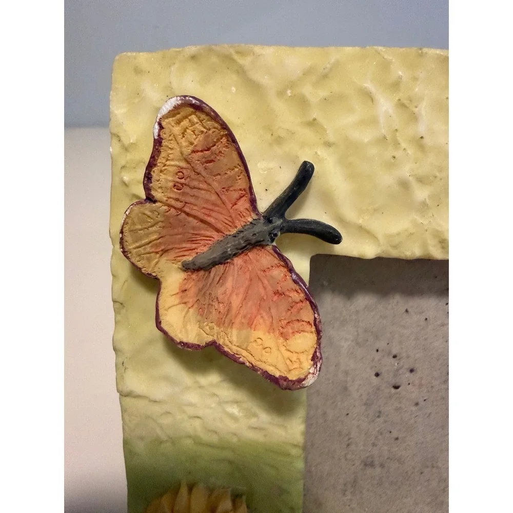 Vintage 3D Butterfly Floral Resin Picture Frame Yellow Green Cottagecore 6x5.25